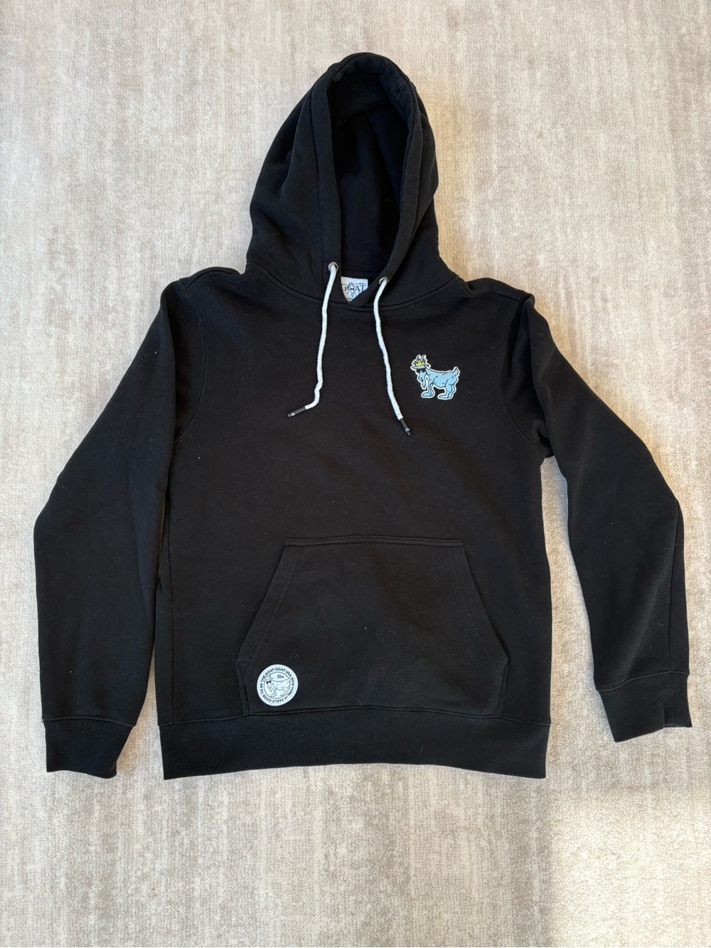 Men’s Goat USA black hooded sweatshirt. Size XS. Great condition !